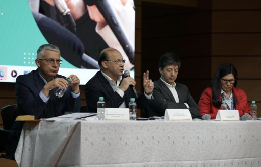 Gobierno Petro presenta ambiciosa reforma tributaria para recaudar $26,3 billones y cubrir déficit fiscal