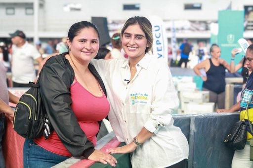 Alcaldía de Santa Marta entrega ayudas humanitarias a miles de familias damnificadas por lluvias