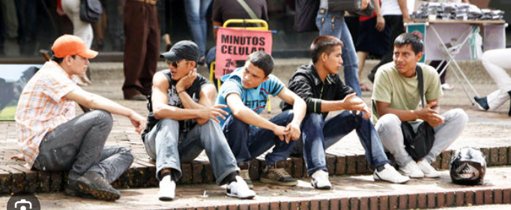 Desempleo juvenil y la crisis de los 'ninis' revelan brechas estructurales en Colombia