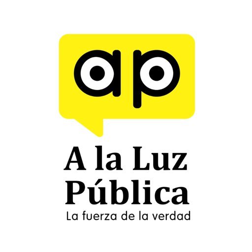 A la Luz Pública